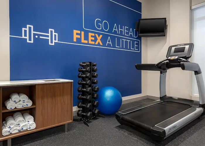 Holiday Inn Express Hotel & Suites Toronto - Markham By Ihg