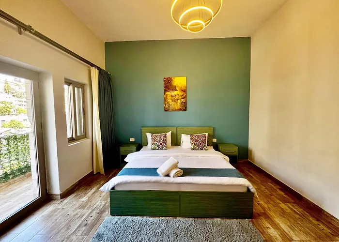 The Sydney Hotel