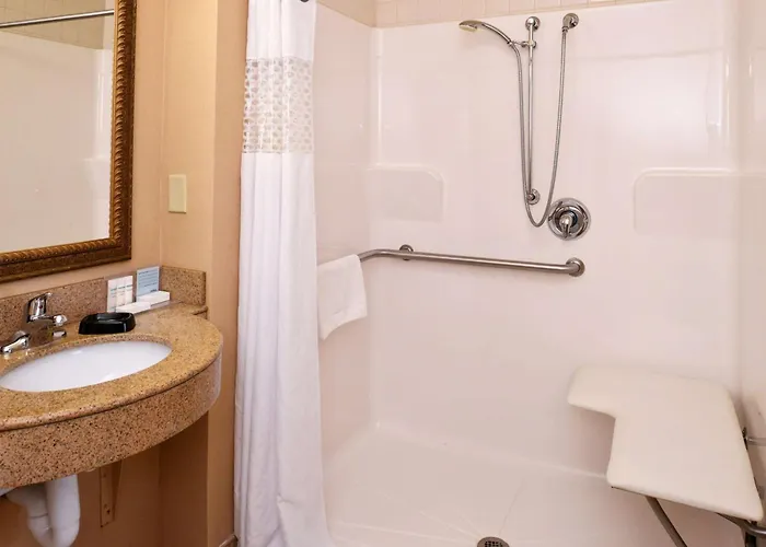 Hampton Inn By Hilton Litchfield