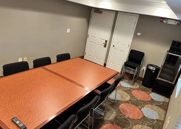Staybridge Suites Glenview By Ihg