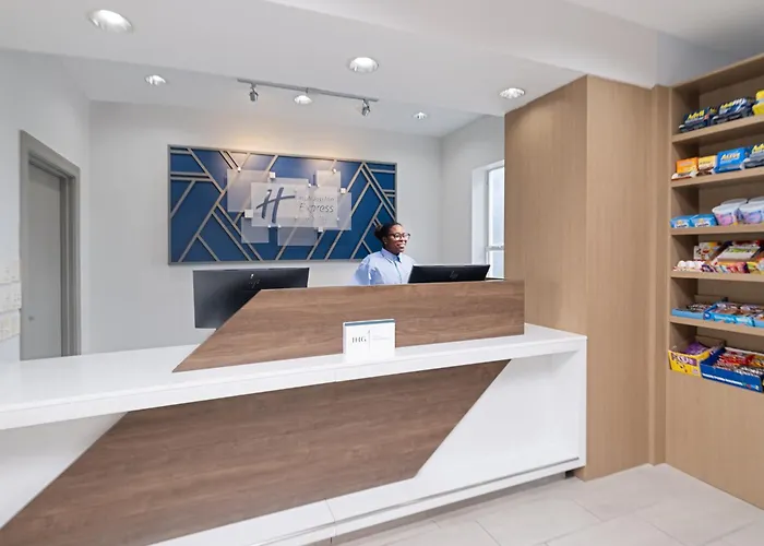 Holiday Inn Express & Suites Lakeland North I-4 By Ihg