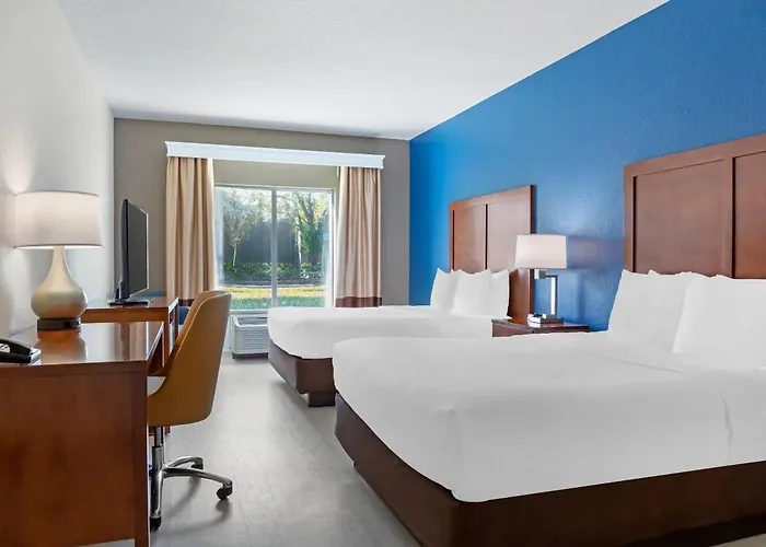 Comfort Inn & Suites Orlando North
