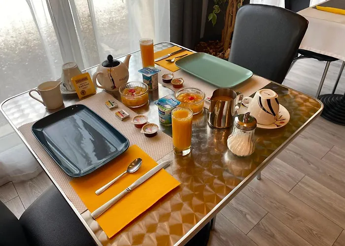 Logis Hotel Restaurant La Chaumiere