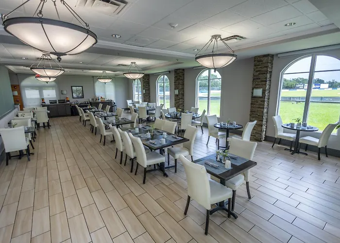Seven Sebring Raceway Hotel