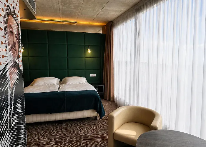 Sono Hotel