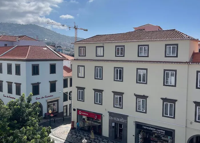 Esmeralda Holidays Apartments