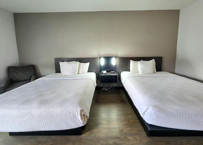 Days Inn & Suites By Wyndham Gonzales Tx