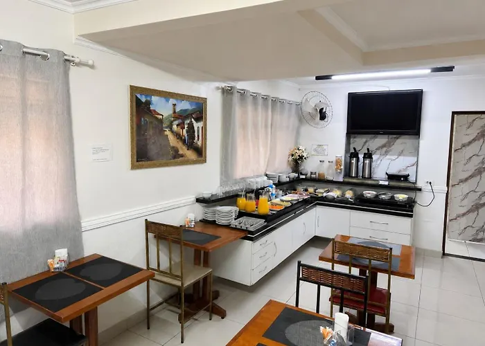 Hotel Colonial Pôrto Ferreira