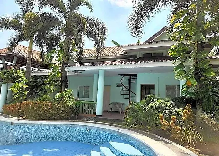 Villa Celine Laguna