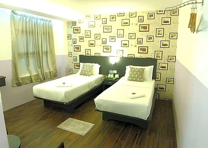 Apple 1 Hotel Queensbay