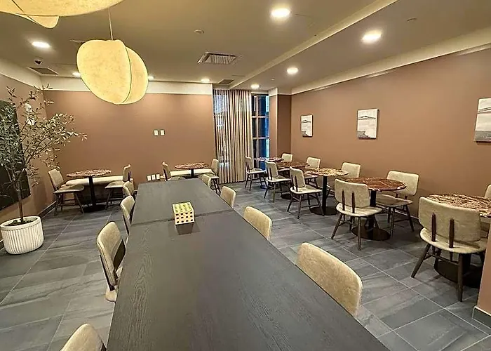 Capital Hill Hotel & Suites