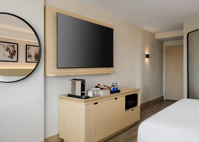 Red Roof Inn PLUS Vancouver Airport