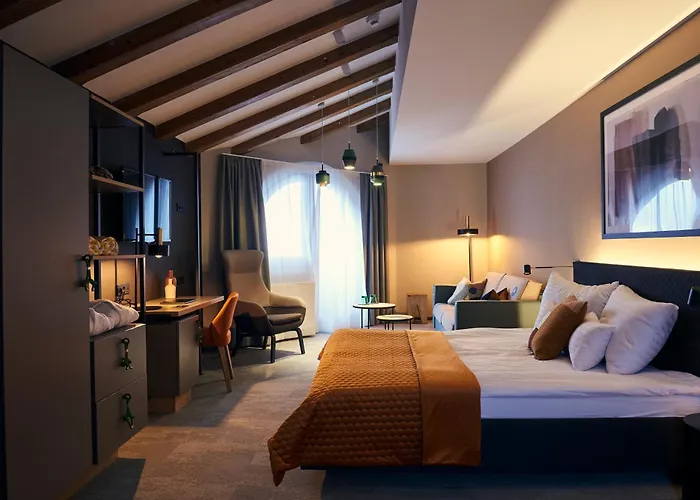 Mountains Hotel