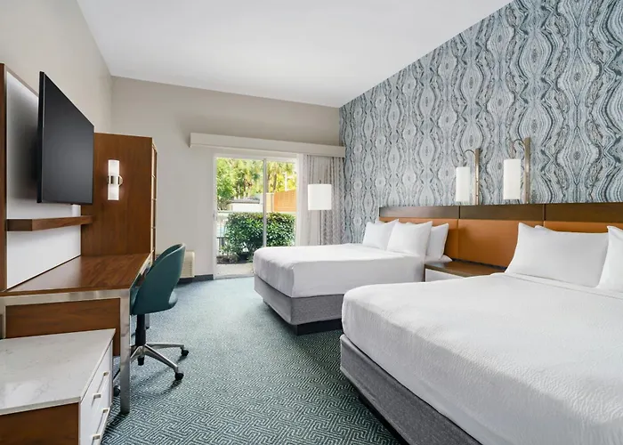 Courtyard By Marriott Orlando Downtown