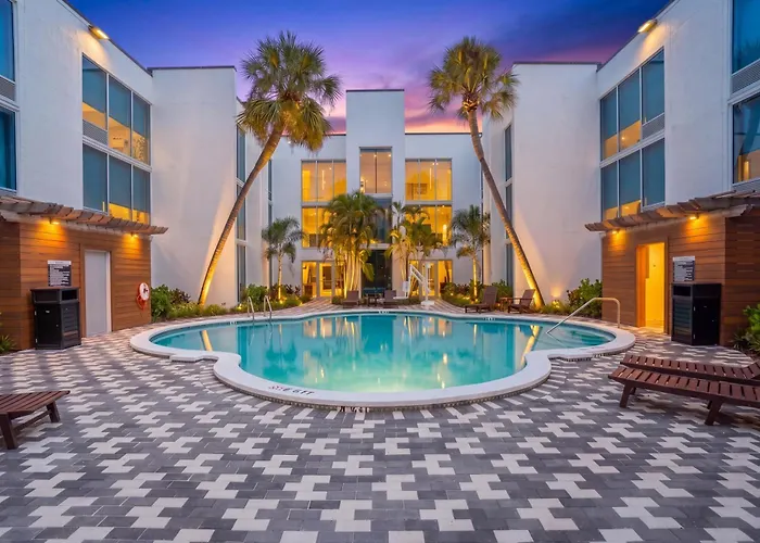 Tropical Palms Hotel