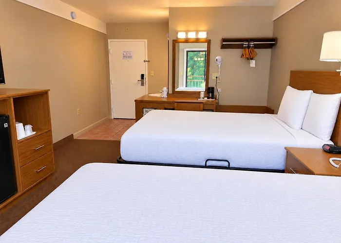 Sidney James Mountain Lodge