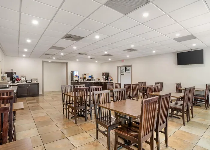 Best Western Crossroads Inn