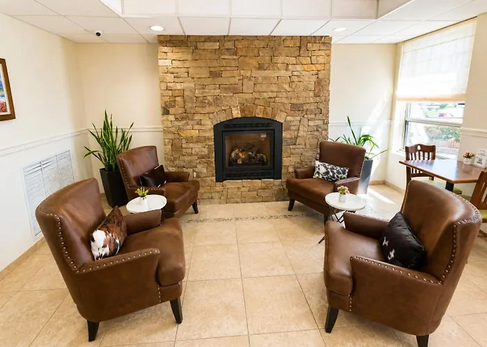 Boothill Inn And Suites