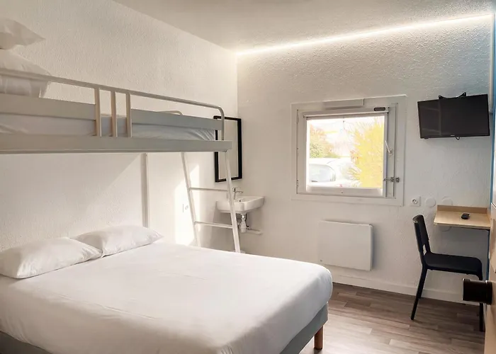 Unisotel Bollene A7 Ex-Hotel F1