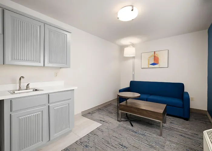 Holiday Inn Express & Suites - Jourdanton-Pleasanton By Ihg