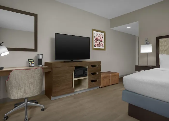 Hampton Inn By Hilton Hattiesburg
