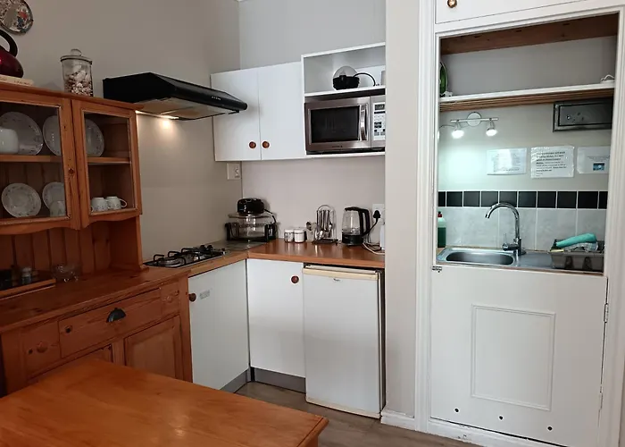 Eastbury Cottage