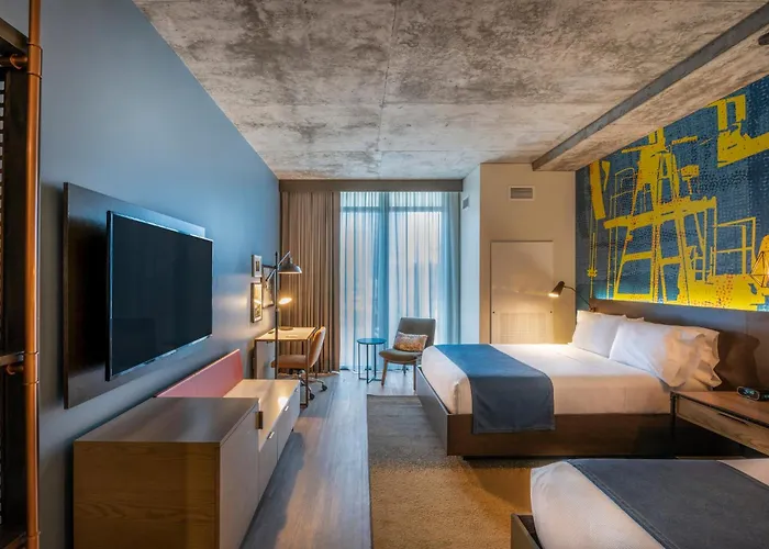 Hotel Indigo Tulsa Dwtn/Entertainment Area