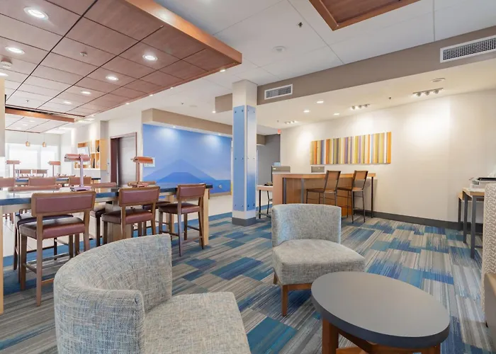 Holiday Inn Express & Suites - Marion By Ihg
