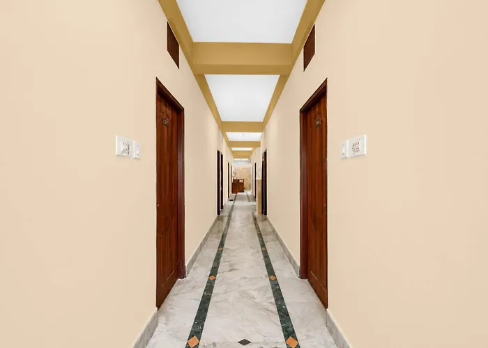 Hotel O Aarshi Palace