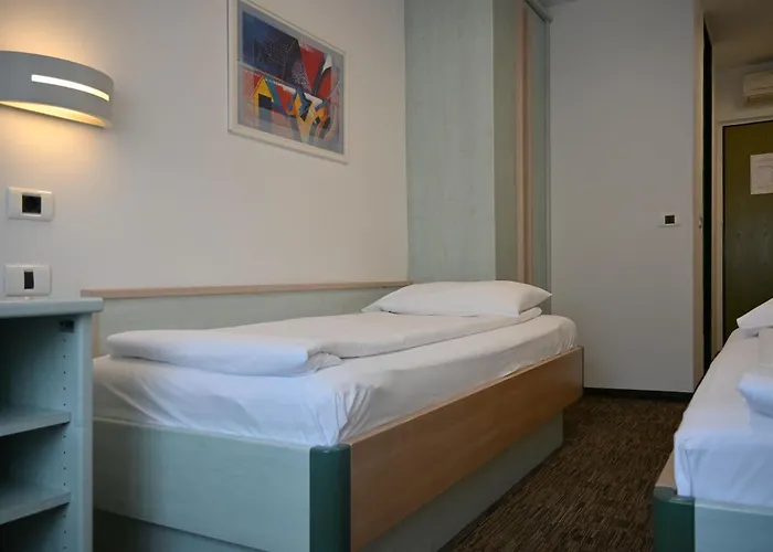 Lipa, Hotel & Bistro