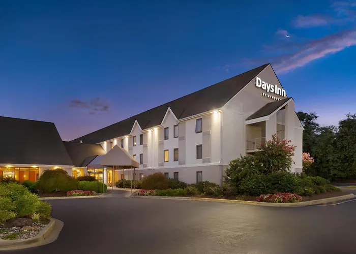 Days Inn By Wyndham Lanham Washington Dc