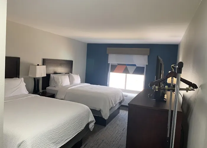 Holiday Inn Express & Suites Brookhaven By Ihg