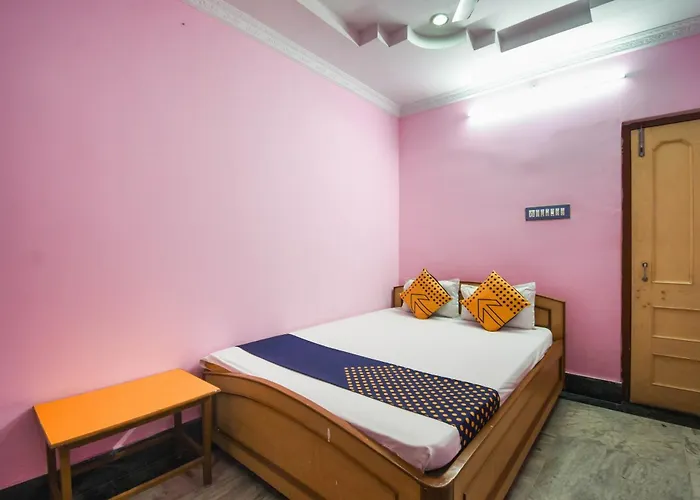 Hotel O Rajamahal