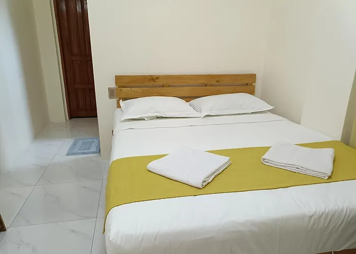 Speed 8 Hotel