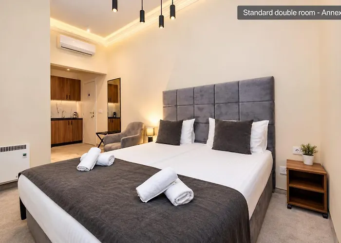 Kings Palace Suites
