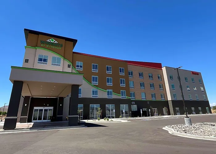Hawthorn Extended Stay By Wyndham Kingman