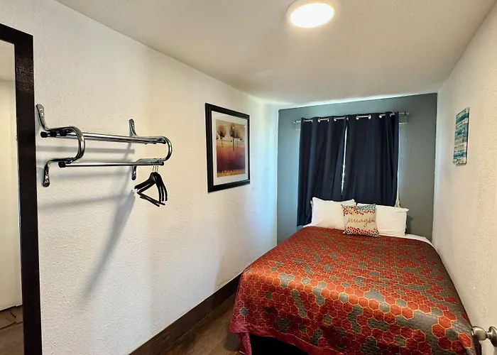 Budget Motel