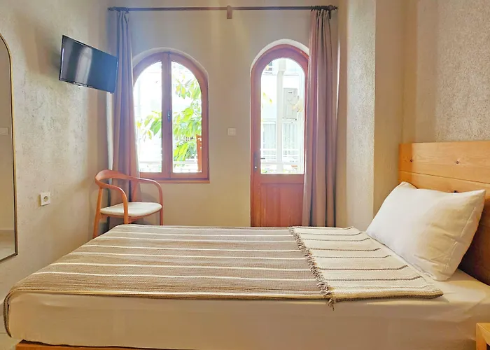 Nephos Beach Hotel