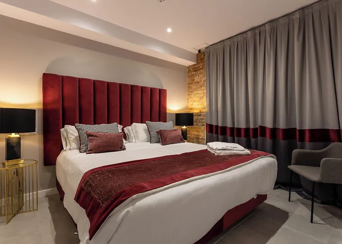 BiBo Suites Plaza Nueva