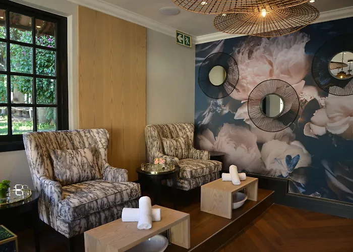 Apogee Boutique Hotel & Spa