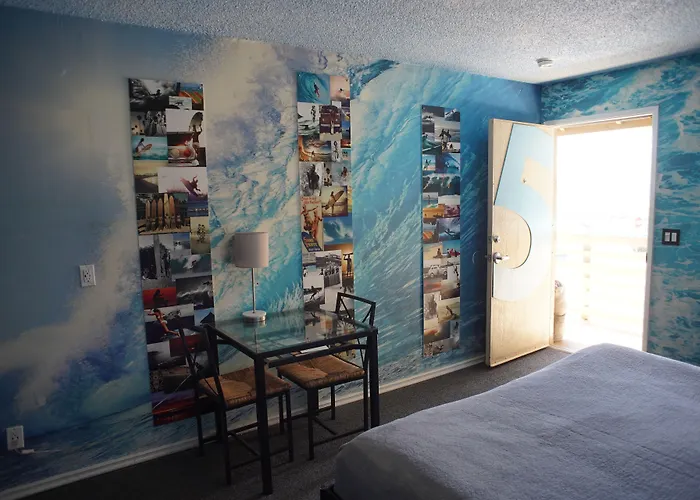 Huntington Surf Inn