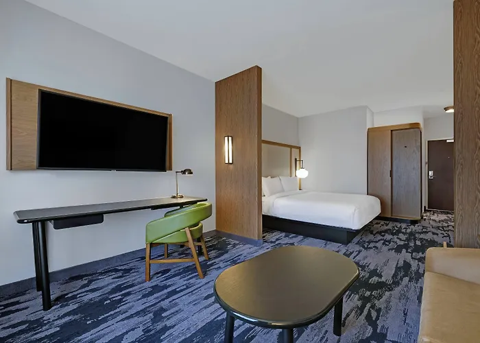 Fairfield Inn & Suites By Marriott Milwaukee Brookfield