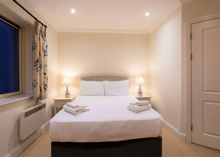 Schull Harbour Hotel & Leisure Centre