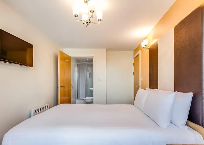 Roomzzz Leeds Headingley