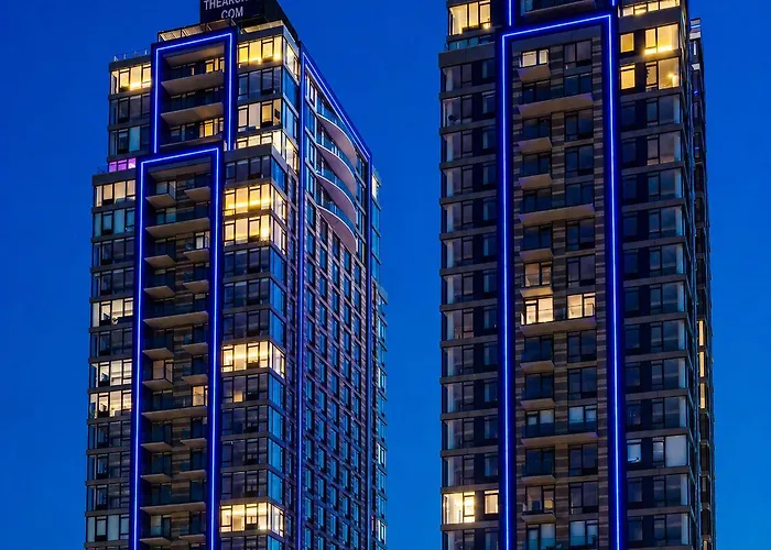 Global Luxury Suites At The Arches