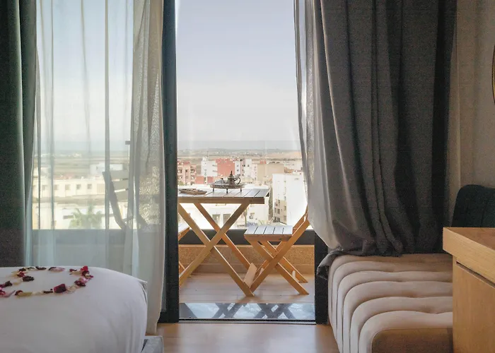 Razane Hotel