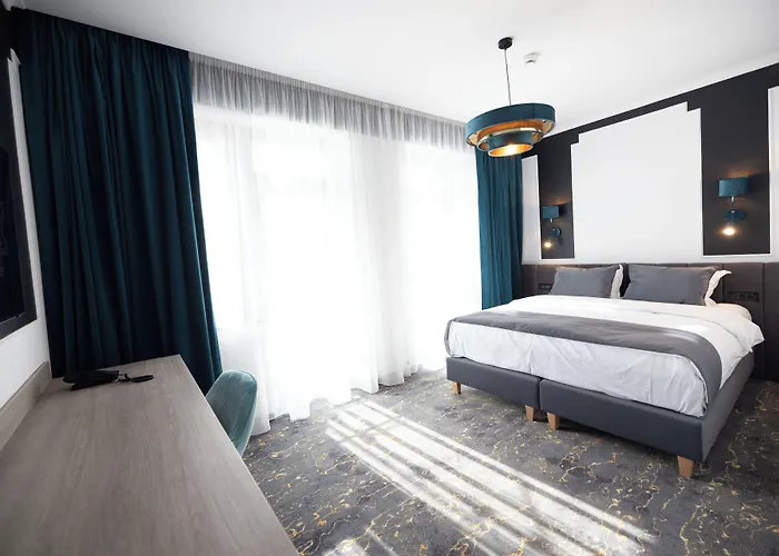 Opera Hotel