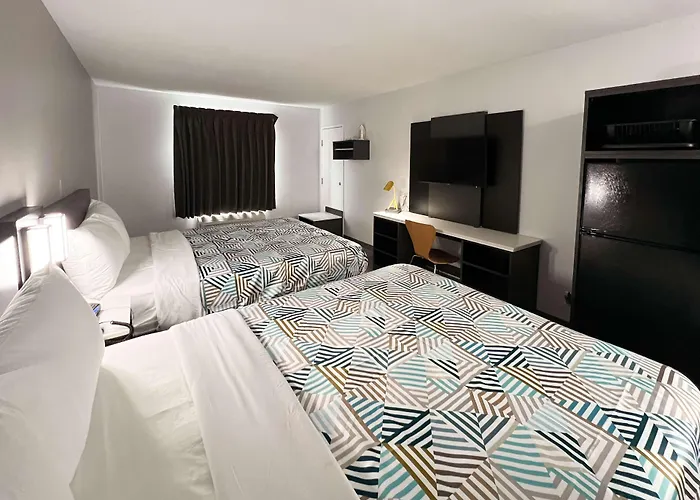 Motel 6-Altoona, IA - Des Moines East