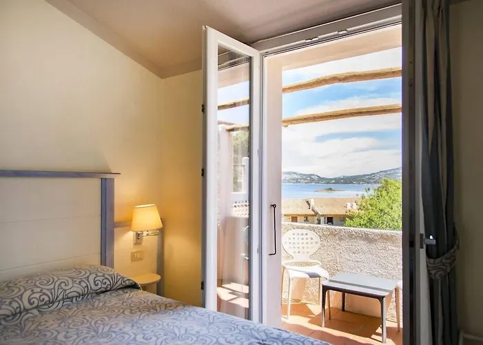 Blu Hotel Laconia Village