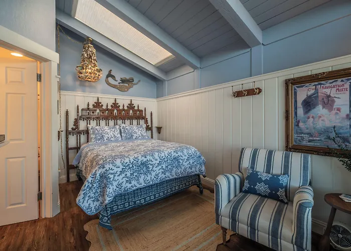 Bandon Marina Inn